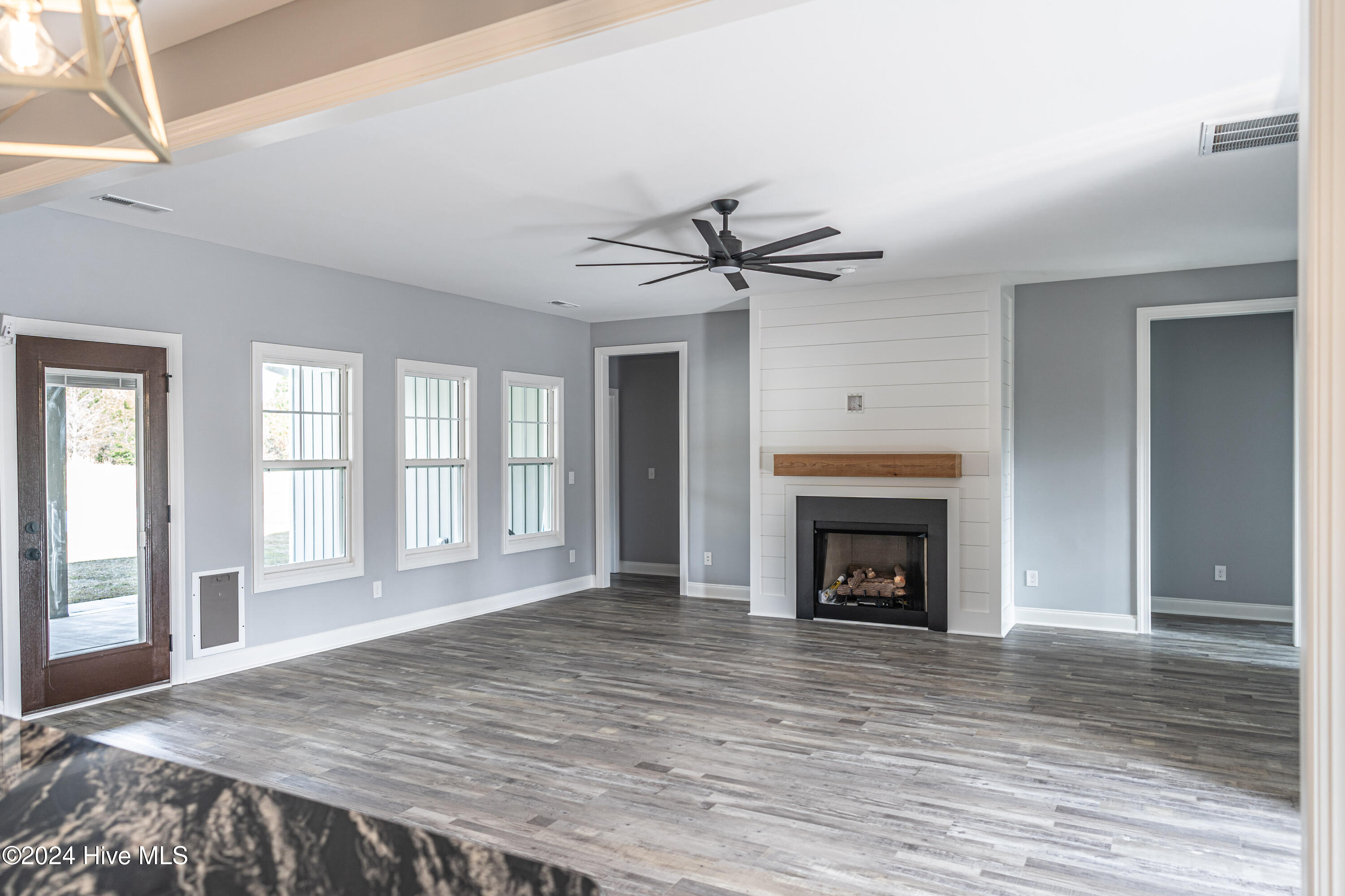 155 Hickory Pointer Way Cameron, NC 28326 - Photo 9 of 21 Superior Homes of the Sandhills 'Hyland' Floor Plan on 10+ Acres