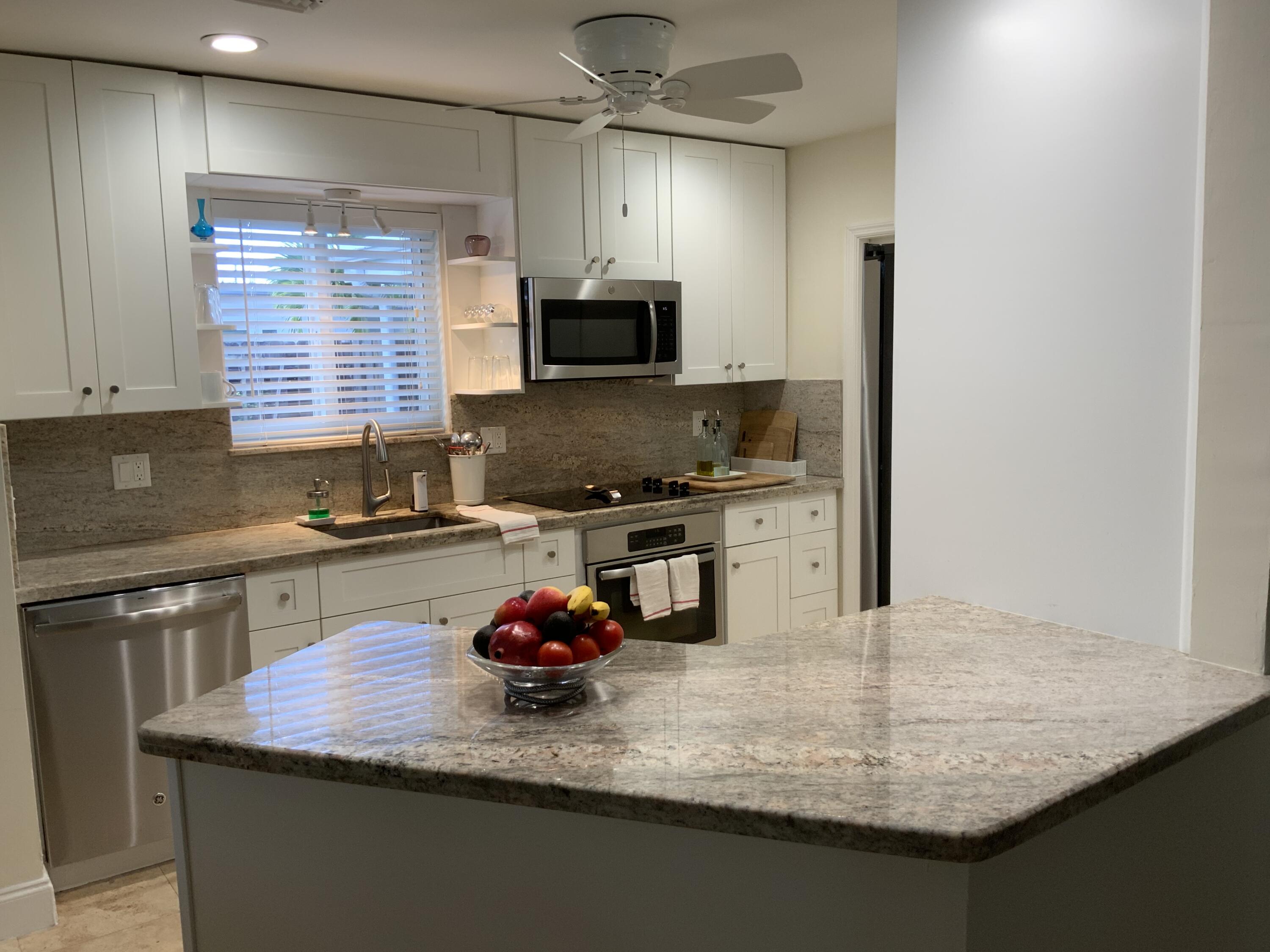 440 Northeast 45th Street Boca Raton, FL 33431 - Photo 6 of 20 IMG_0865