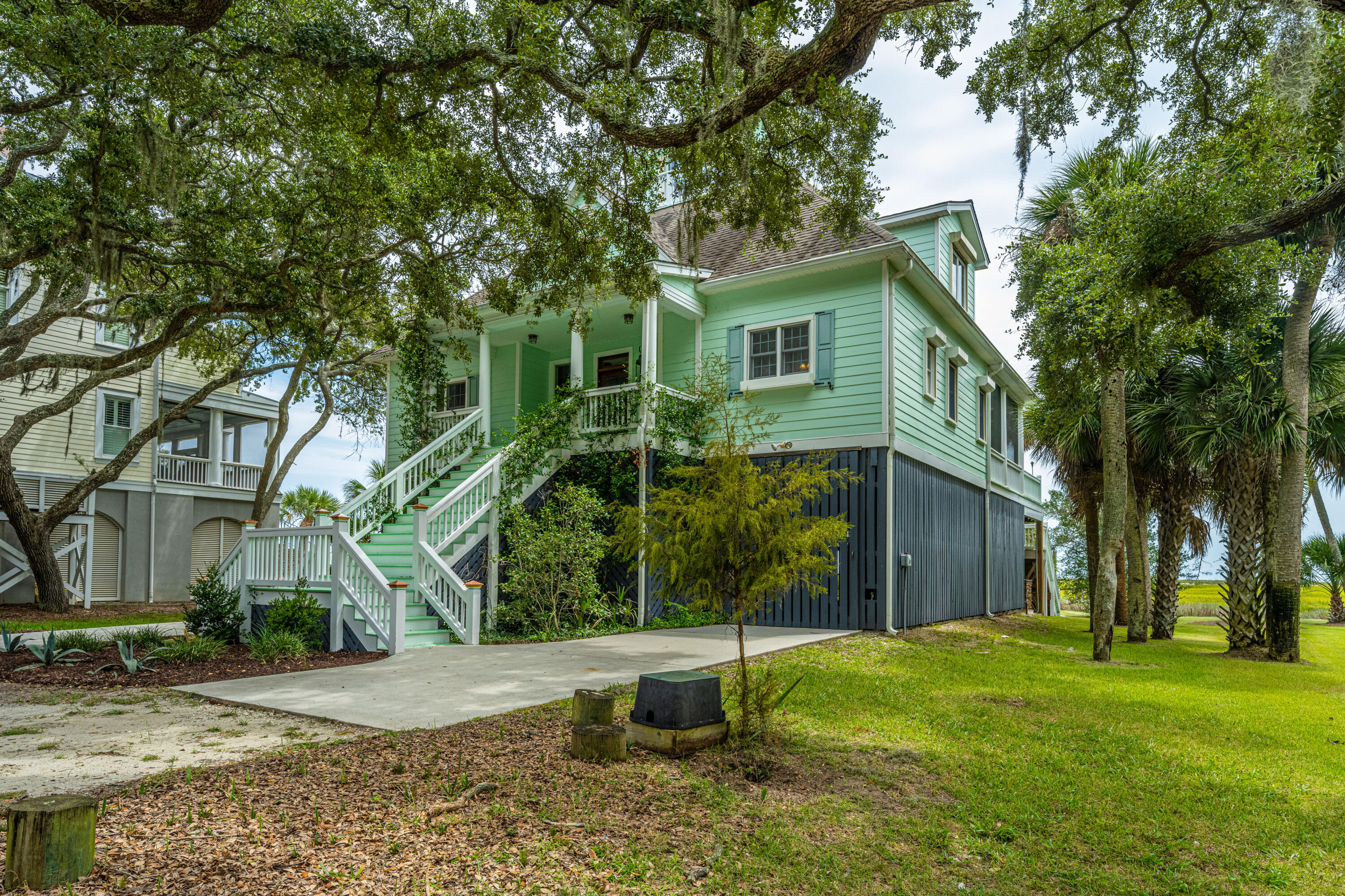 844 Hammocks Way Edisto Island, SC 29438 - Photo 7 of 76 844HammocksWay046