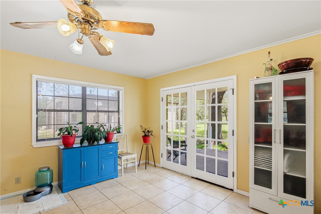 234 Maguey Road Victoria, TX 77905 - Photo 10 of 48