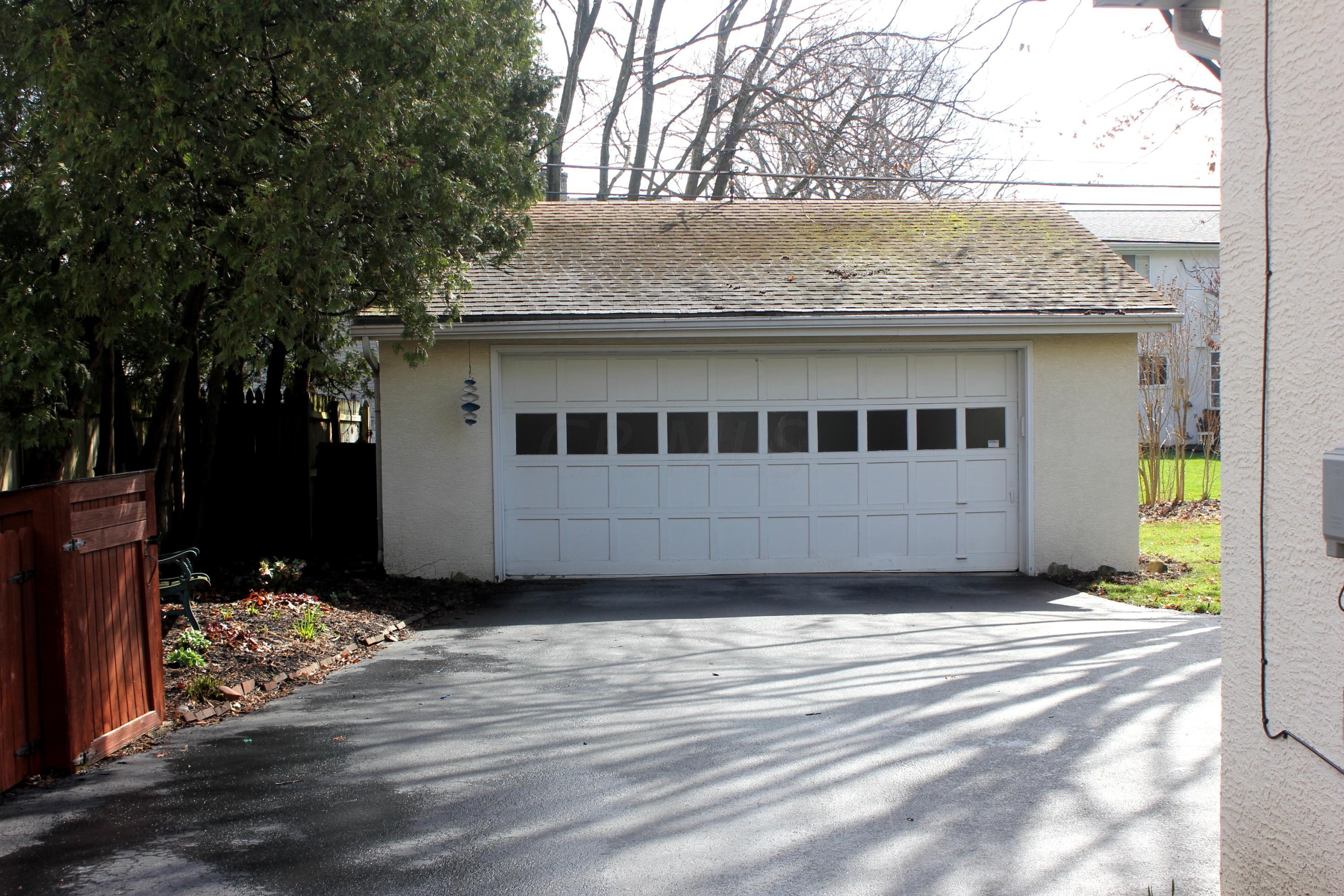 1768 Wyandotte Road Columbus, OH 43212 - Photo 4 of 28