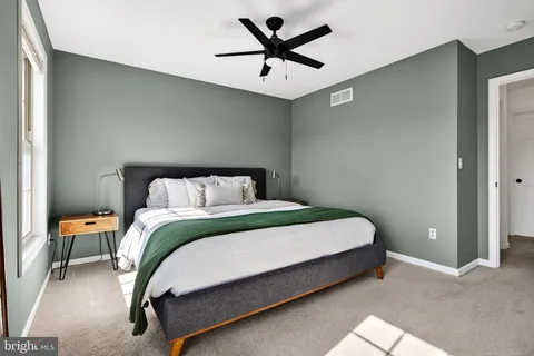 $325,000 | 7 Sussex Drive, Carlisle, PA 17013