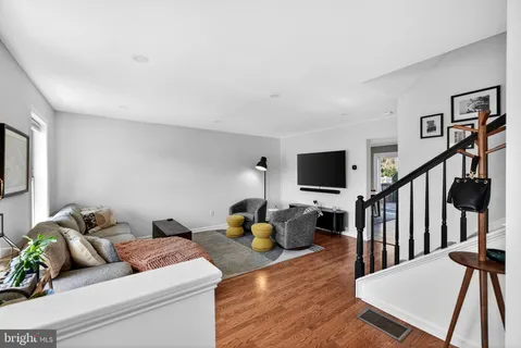 $325,000 | 7 Sussex Drive, Carlisle, PA 17013