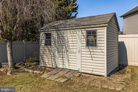 $325,000 | 7 Sussex Drive, Carlisle, PA 17013