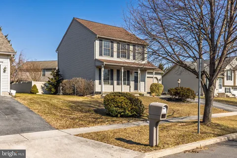 $325,000 | 7 Sussex Drive, Carlisle, PA 17013