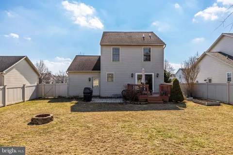 $325,000 | 7 Sussex Drive, Carlisle, PA 17013