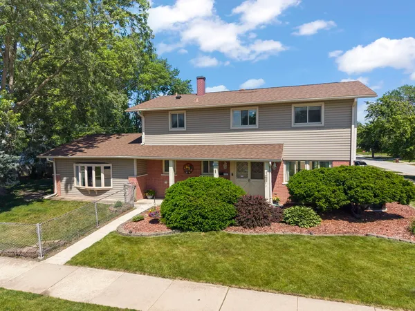 $345,000 | 14849 Park Avenue, Oak Forest, IL 60452