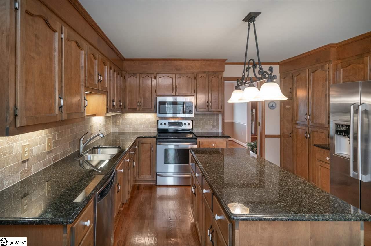 305 Water Mill Road Greer, SC 29650 - Photo 8 of 35 Gallery Image 8