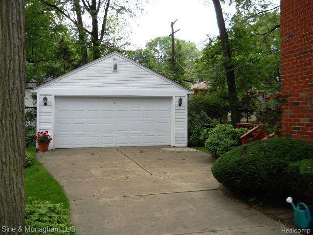 1835 Littlestone Road Grosse Pointe, MI 48236 - Photo 25 of 25 003.JPG