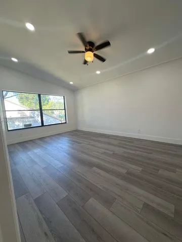 $3,500 | 9719 North New River Canal Road, Unit 308, Plantation, FL 33324