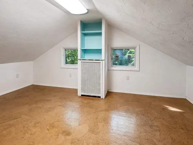 $849,999 | 8 Montvale Road, Worcester, MA 01609