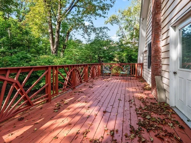 $849,999 | 8 Montvale Road, Worcester, MA 01609