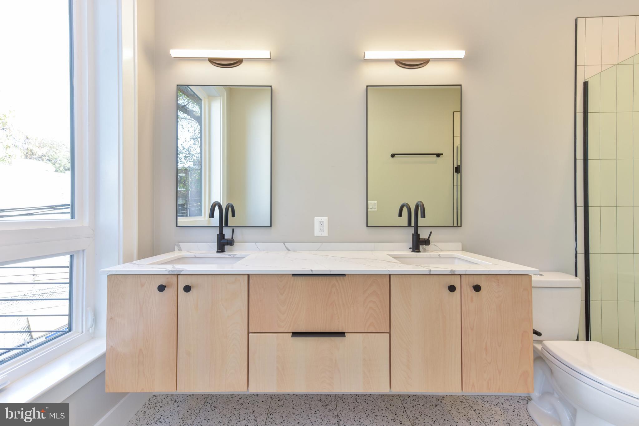 311 P Street Northwest, Unit 2 Washington, DC 20001 - Photo 5 of 14