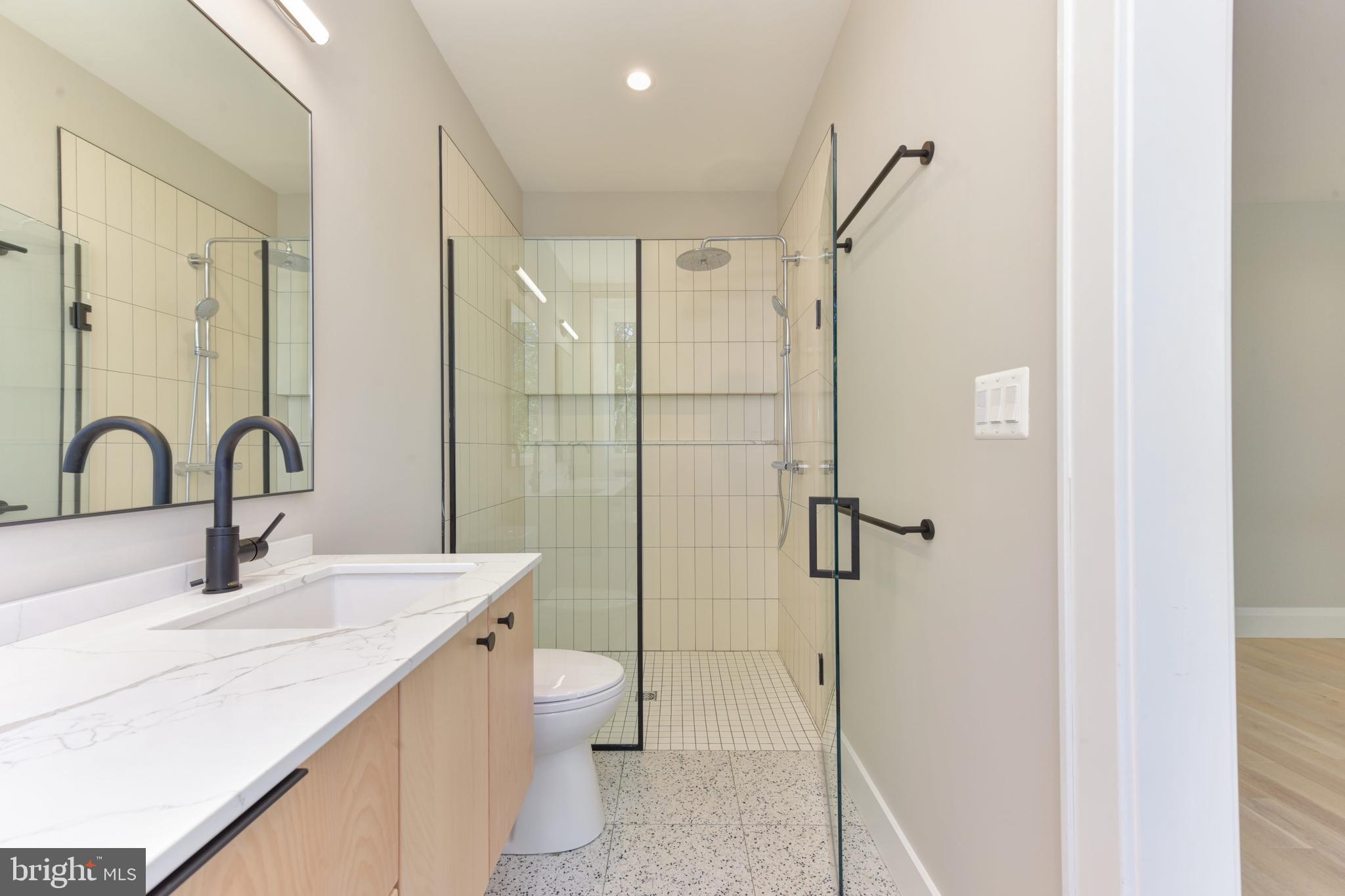 311 P Street Northwest, Unit 2 Washington, DC 20001 - Photo 7 of 14