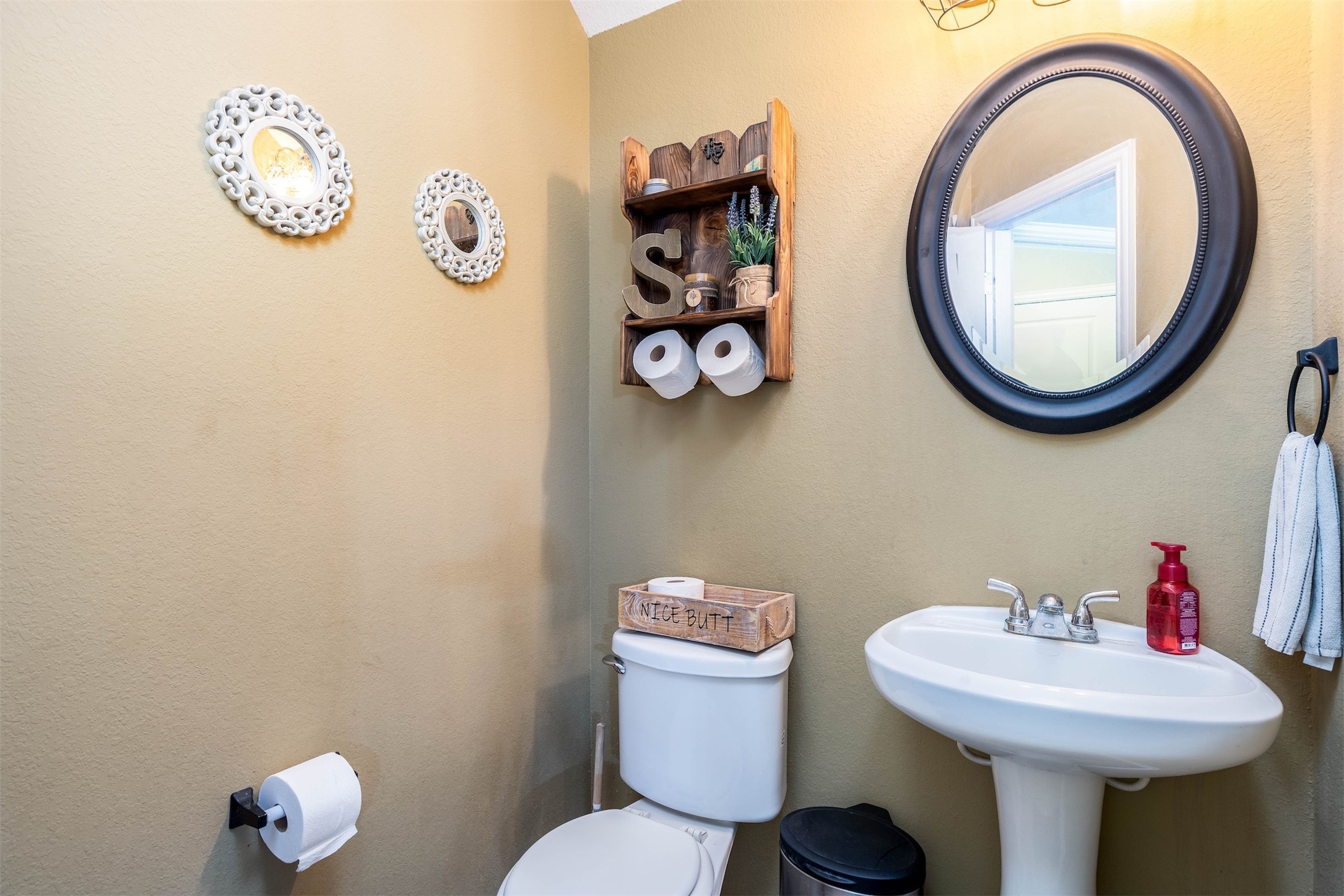 2061 Lepper Street Alvin, TX 77511 - Photo 13 of 32