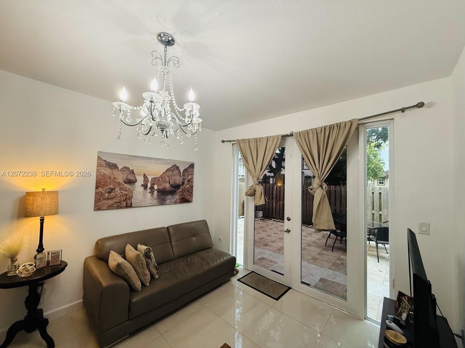 8 St, Unit 12 Miami, FL 33194 - Photo 1 of 5 Gallery Image 1