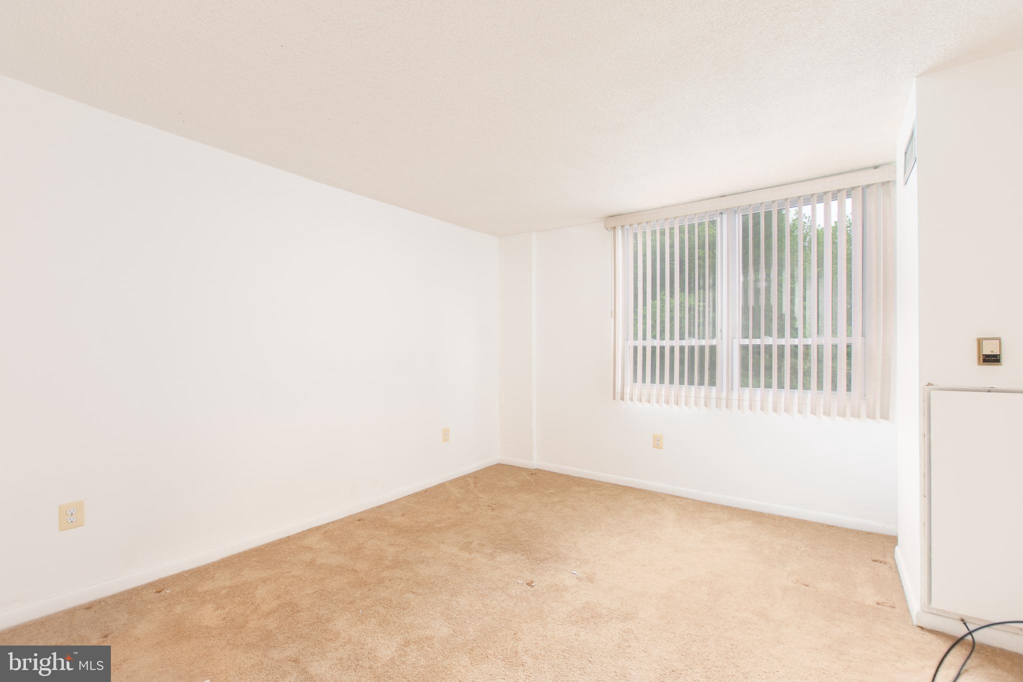 2016 Naamans Road, Unit C9 Wilmington, DE 19810 - Photo 13 of 18 Master Bredroom