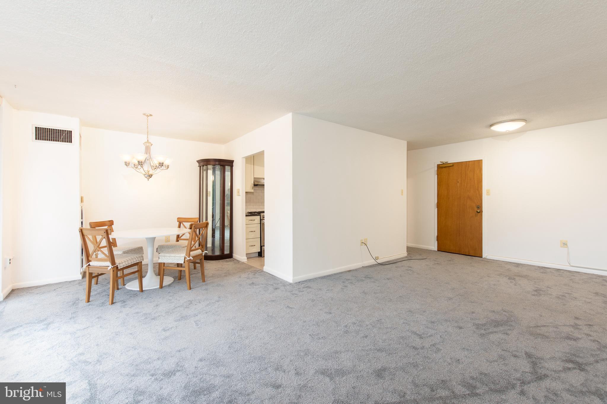 2016 Naamans Road, Unit C9 Wilmington, DE 19810 - Photo 8 of 18 Dining Room