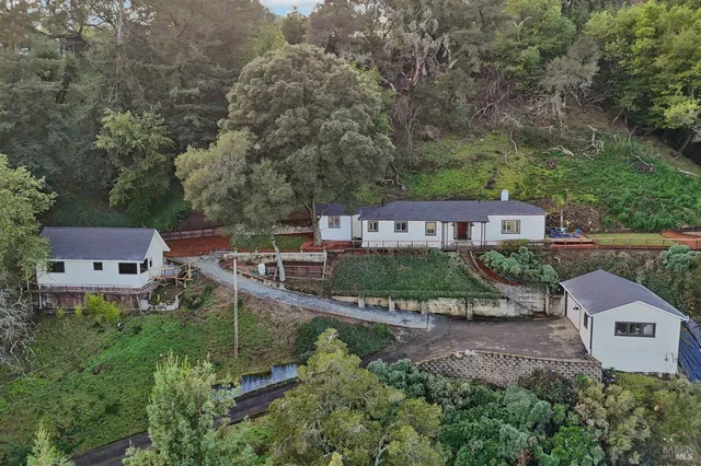 $1,249,000 | 85 La Encinal, Orinda, CA 94563