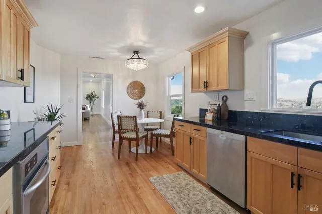 $1,249,000 | 85 La Encinal, Orinda, CA 94563