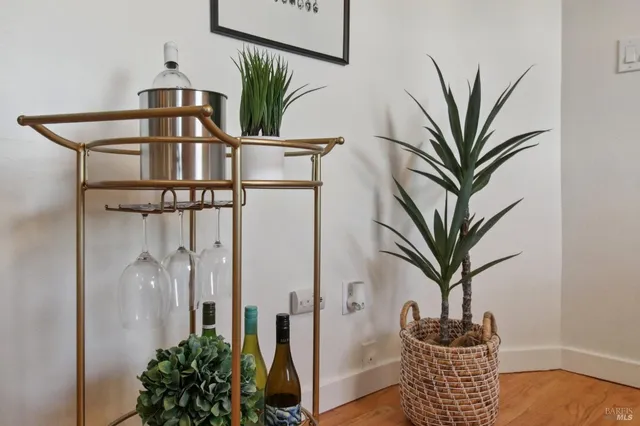 $1,249,000 | 85 La Encinal, Orinda, CA 94563