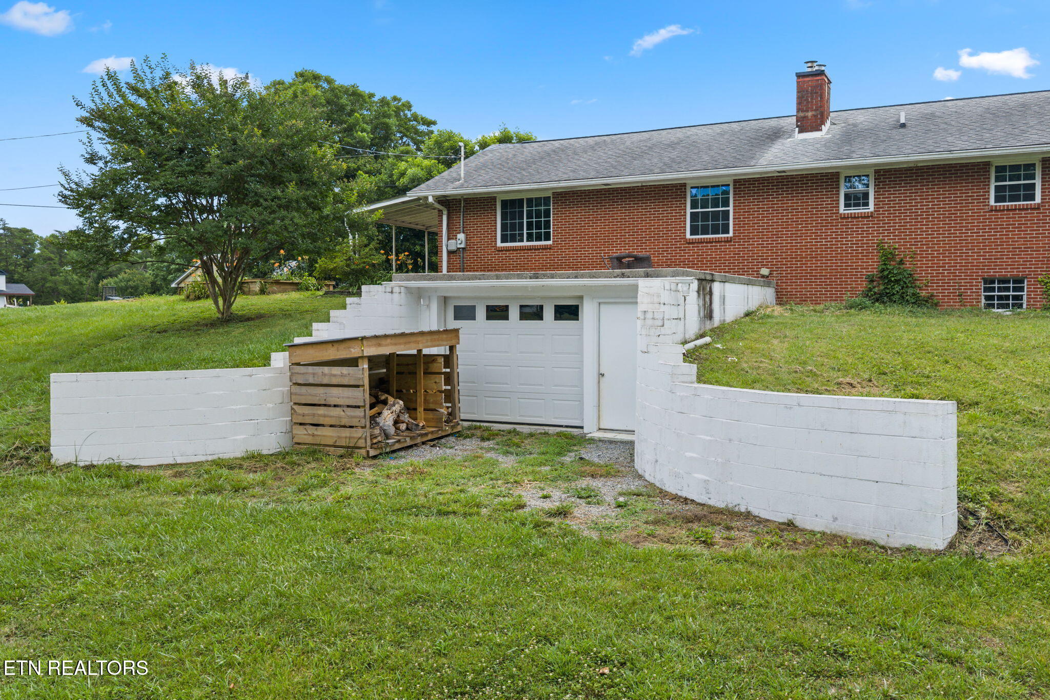 260 Long Hollow Road Clinton, TN 37716 - Photo 22 of 47 16-web-or-mls-620 Long Hollow-078