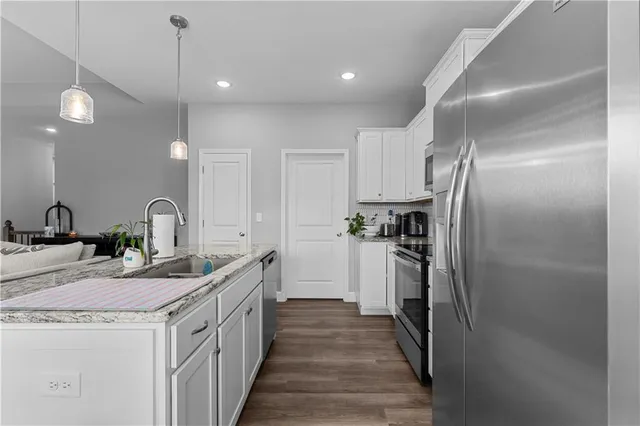 $455,000 | 3225 North 109th Place, Kansas City, KS 66109