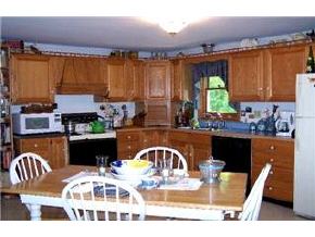 202 Hartshorn Road Barnstead, NH 03218 - Photo 2 of 9