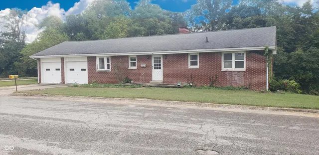 $179,900 | 201 South Water Street, Brownstown, IN 47220