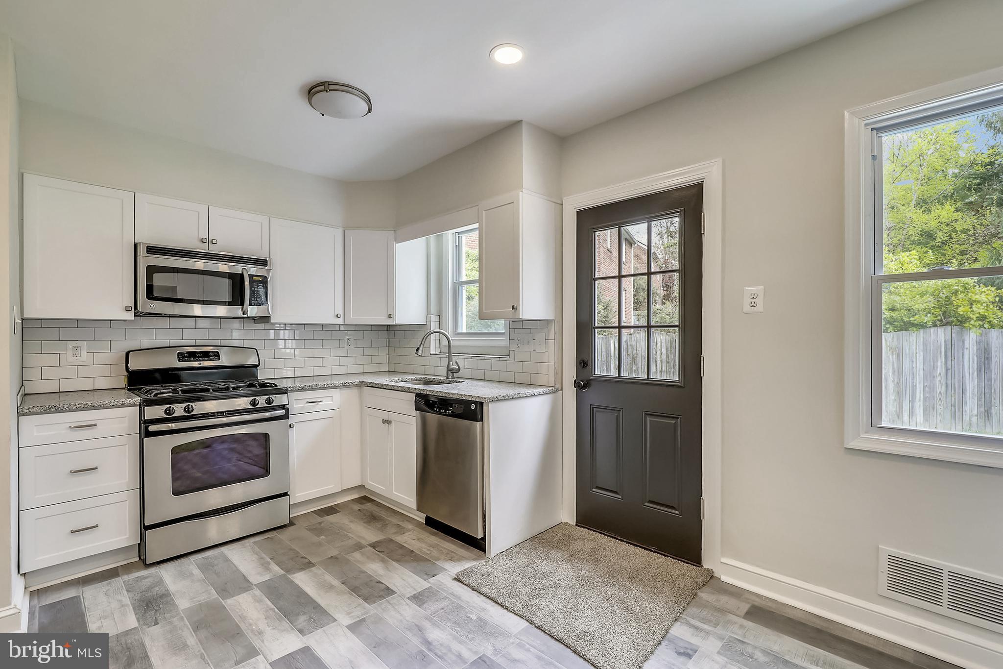 10117 Gates Avenue Silver Spring, MD 20902 - Photo 12 of 69