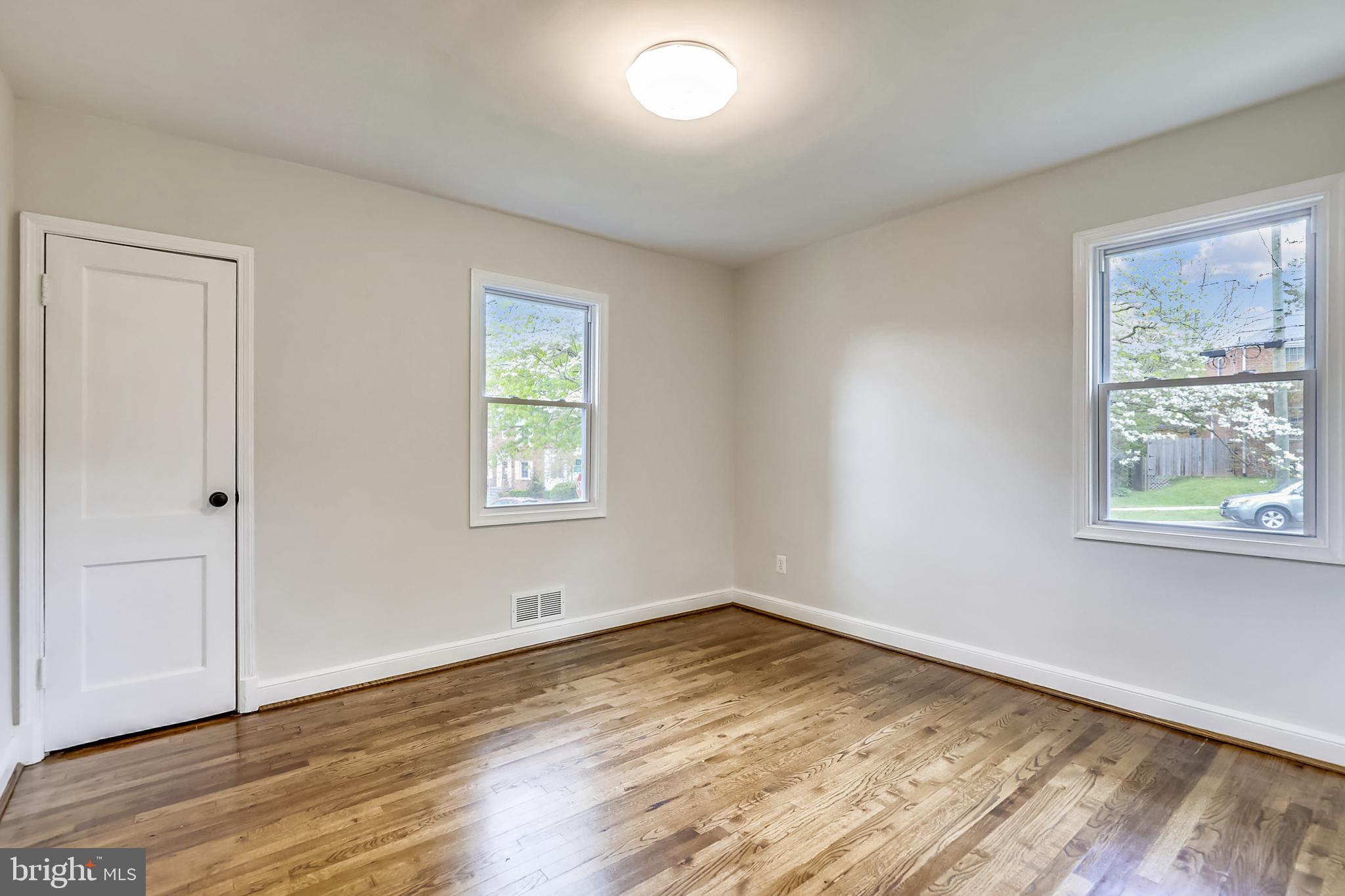 10117 Gates Avenue Silver Spring, MD 20902 - Photo 19 of 69