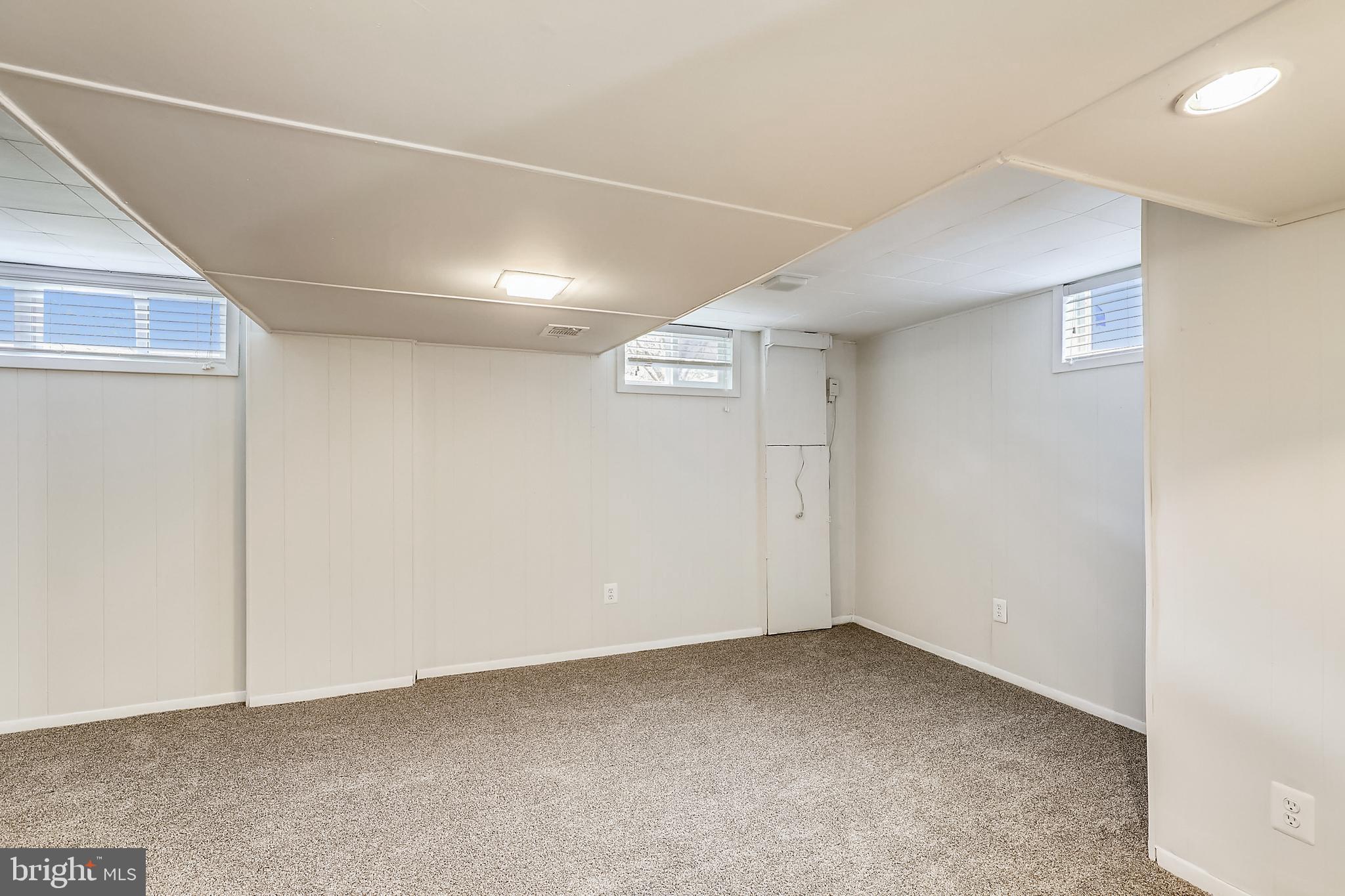 10117 Gates Avenue Silver Spring, MD 20902 - Photo 41 of 69