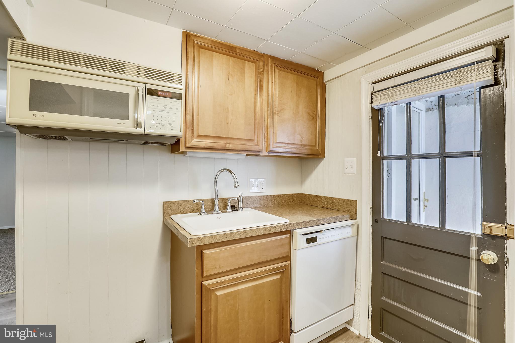 10117 Gates Avenue Silver Spring, MD 20902 - Photo 44 of 69