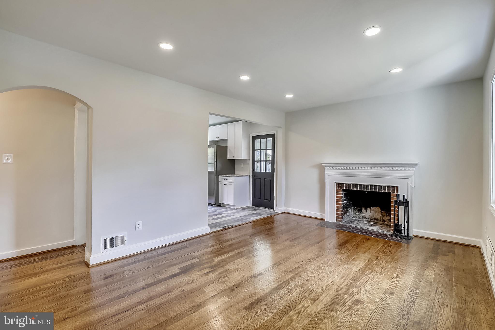 10117 Gates Avenue Silver Spring, MD 20902 - Photo 8 of 69