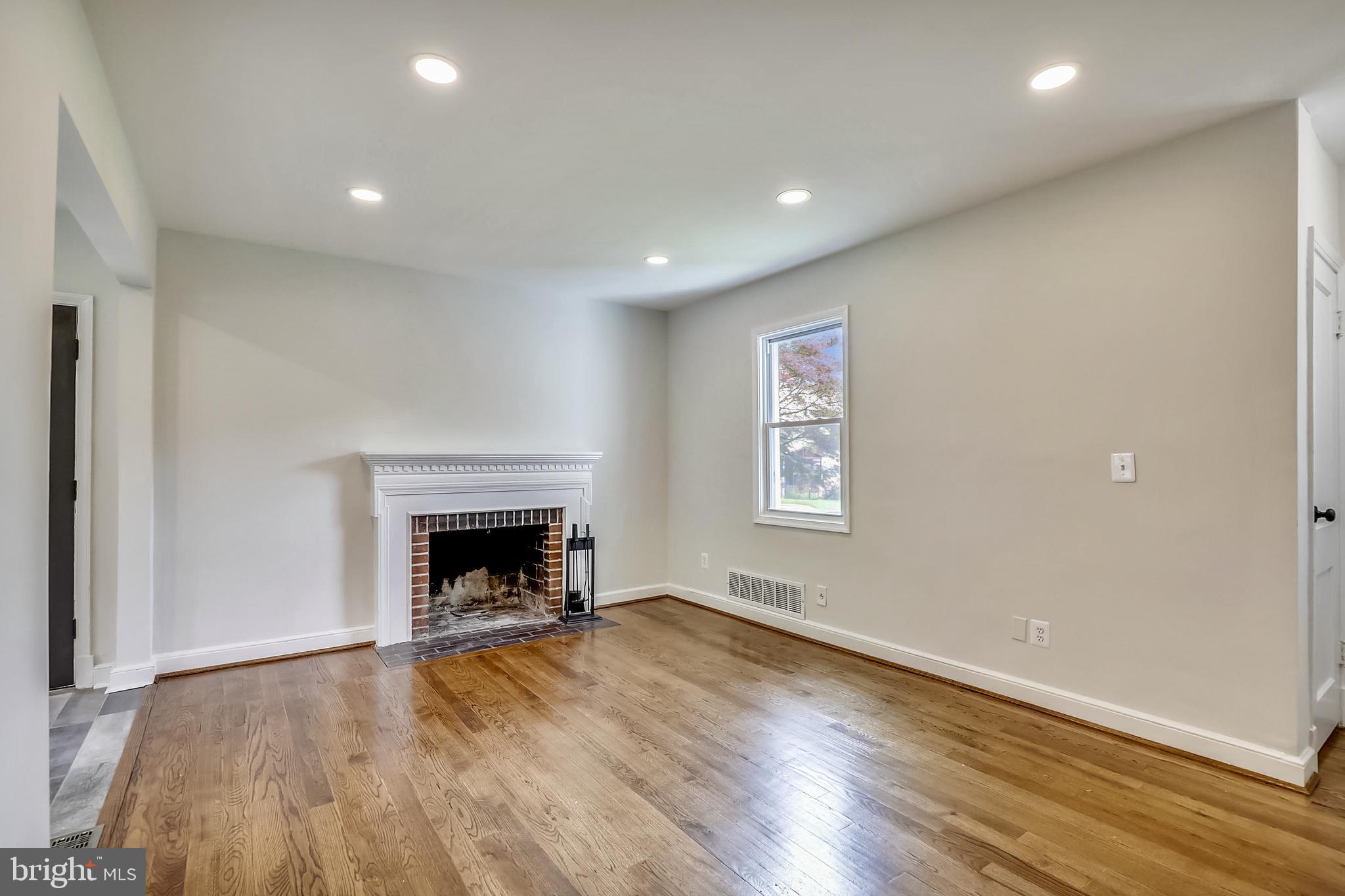 10117 Gates Avenue Silver Spring, MD 20902 - Photo 9 of 69