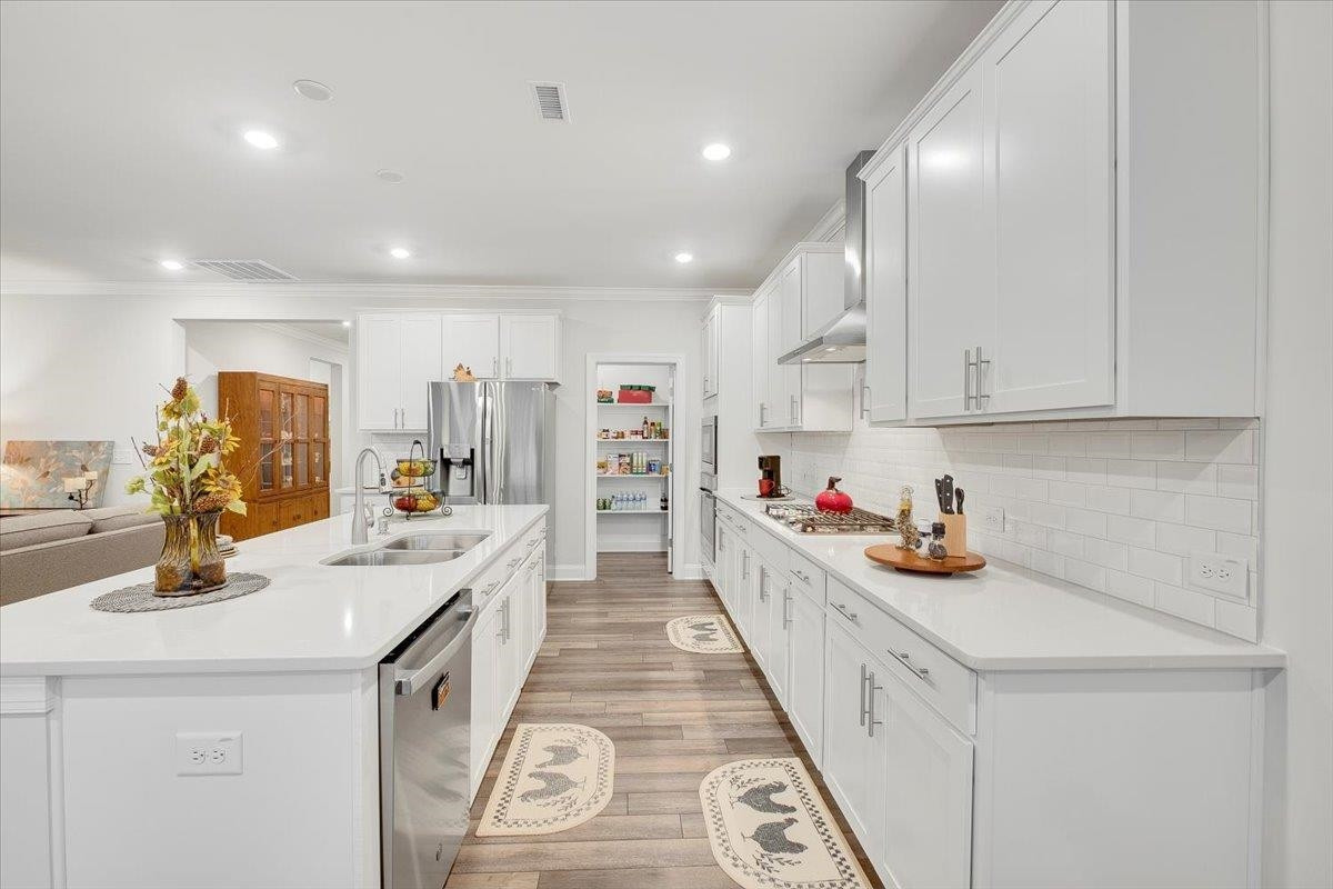 195 Mahogany Run Raleigh, NC 27610 - Photo 3 of 51 Kitchen