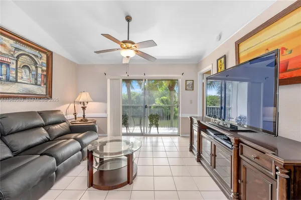 $205,000 | 5560 Lakeside Drive, Unit 204, Margate, FL 33063