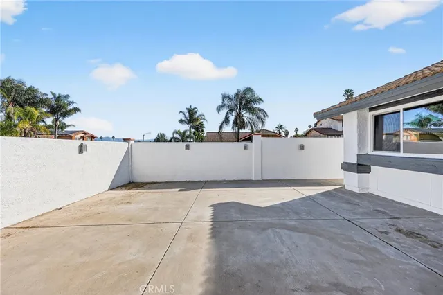 $695,000 | 6568 Ave Mariposa, Jurupa Valley, CA 92509