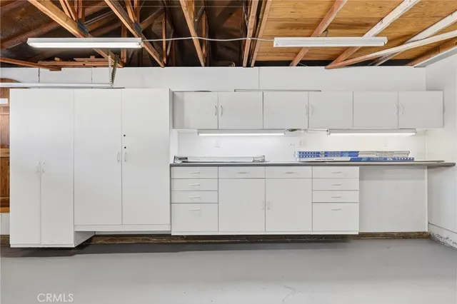 $695,000 | 6568 Ave Mariposa, Jurupa Valley, CA 92509