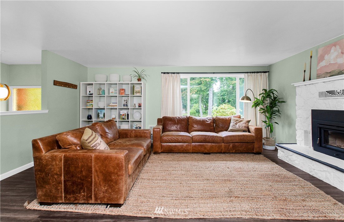 537 Ocean Beach Road Hoquiam, WA 98550 - Photo 5 of 34 Gallery Image 5