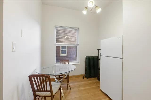 $1,200 | 4518 North Sheridan Road, Unit 1C, Chicago, IL 60640