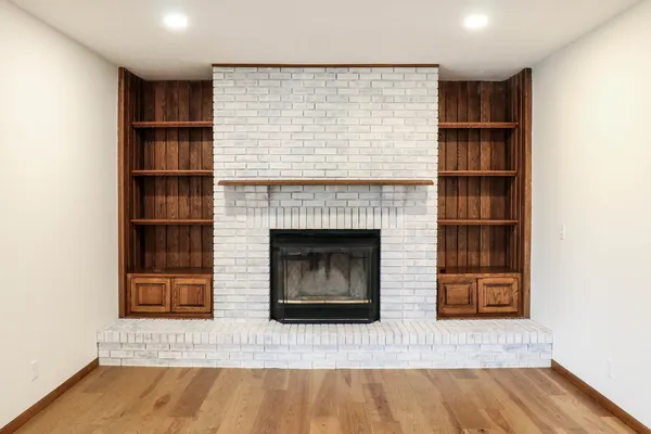 $465,000 | 13015 West Franklin Street, Hudson, IL 61748