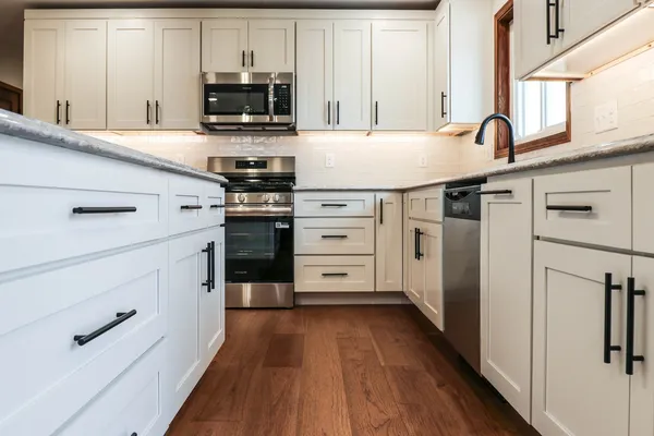 $465,000 | 13015 West Franklin Street, Hudson, IL 61748