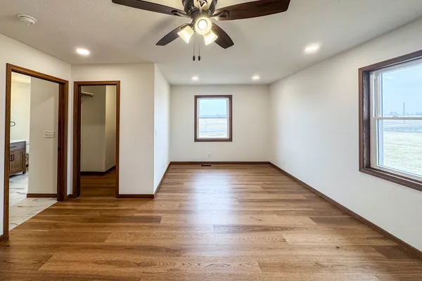 $465,000 | 13015 West Franklin Street, Hudson, IL 61748