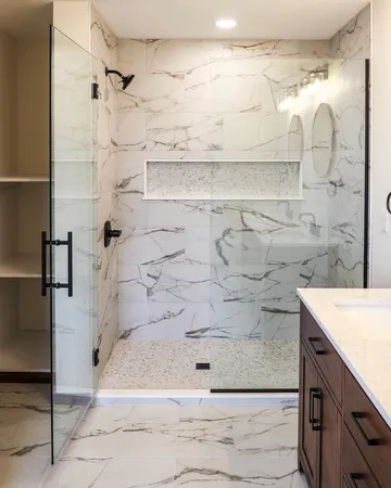 $465,000 | 13015 West Franklin Street, Hudson, IL 61748