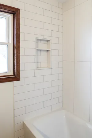 $465,000 | 13015 West Franklin Street, Hudson, IL 61748