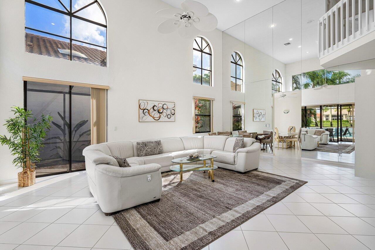 17099 Ryton Lane Boca Raton, FL 33496 - Photo 11 of 76 Living Room