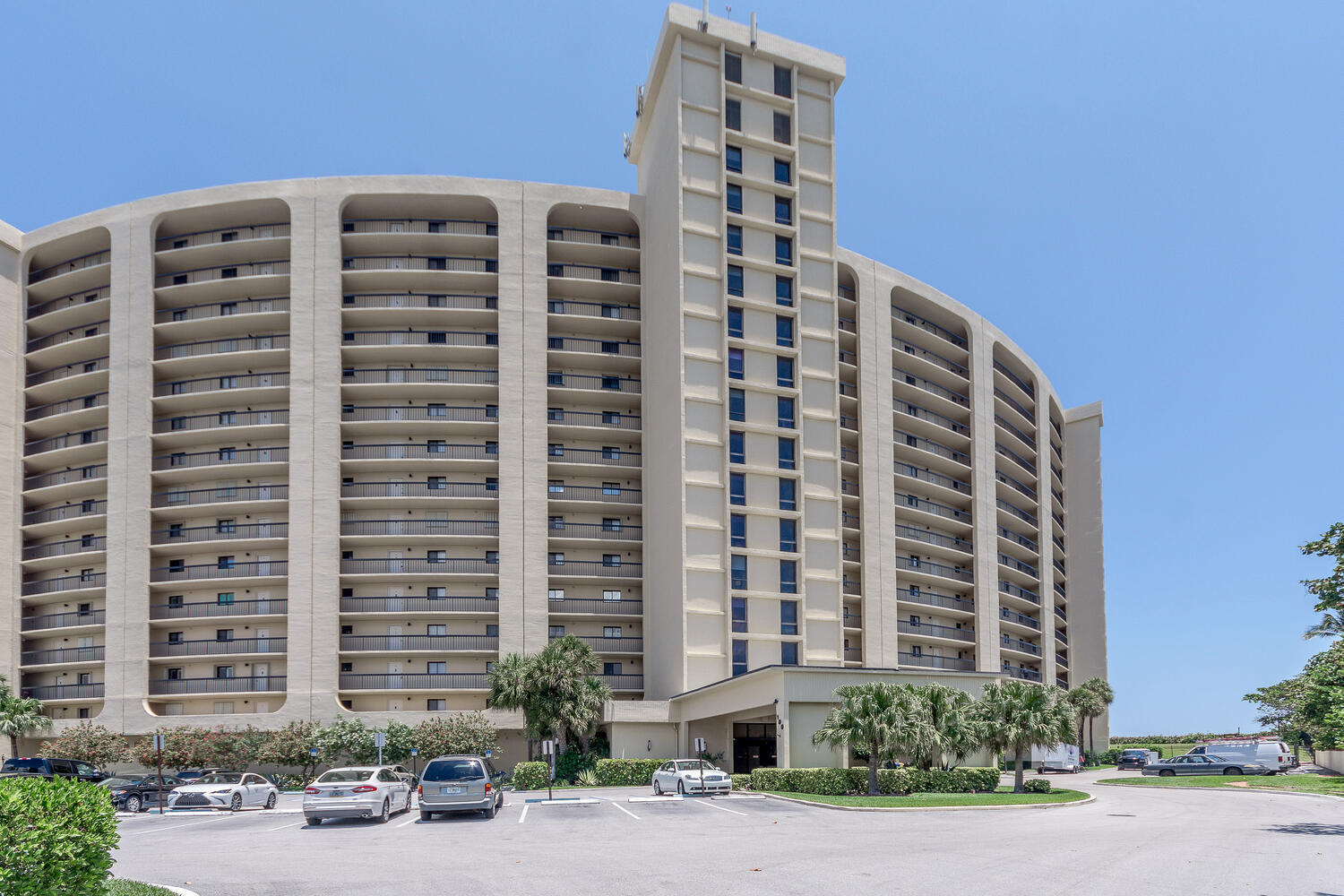 100 Ocean Trail Way, Unit 1209 Jupiter, FL 33477 - Photo 2 of 43 100 Ocean Trail Way Jupiter FL-large-002