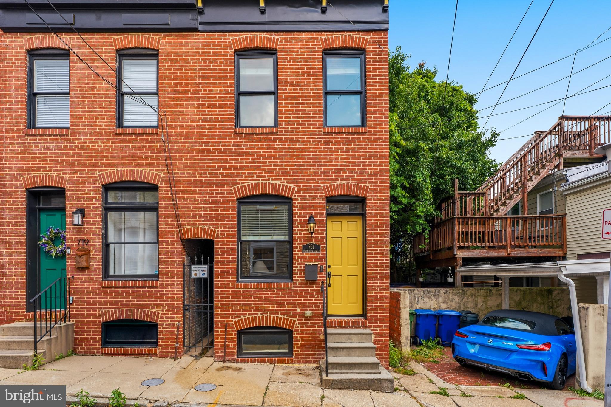 721 South Port Street Baltimore, MD 21224 - Photo 1 of 28