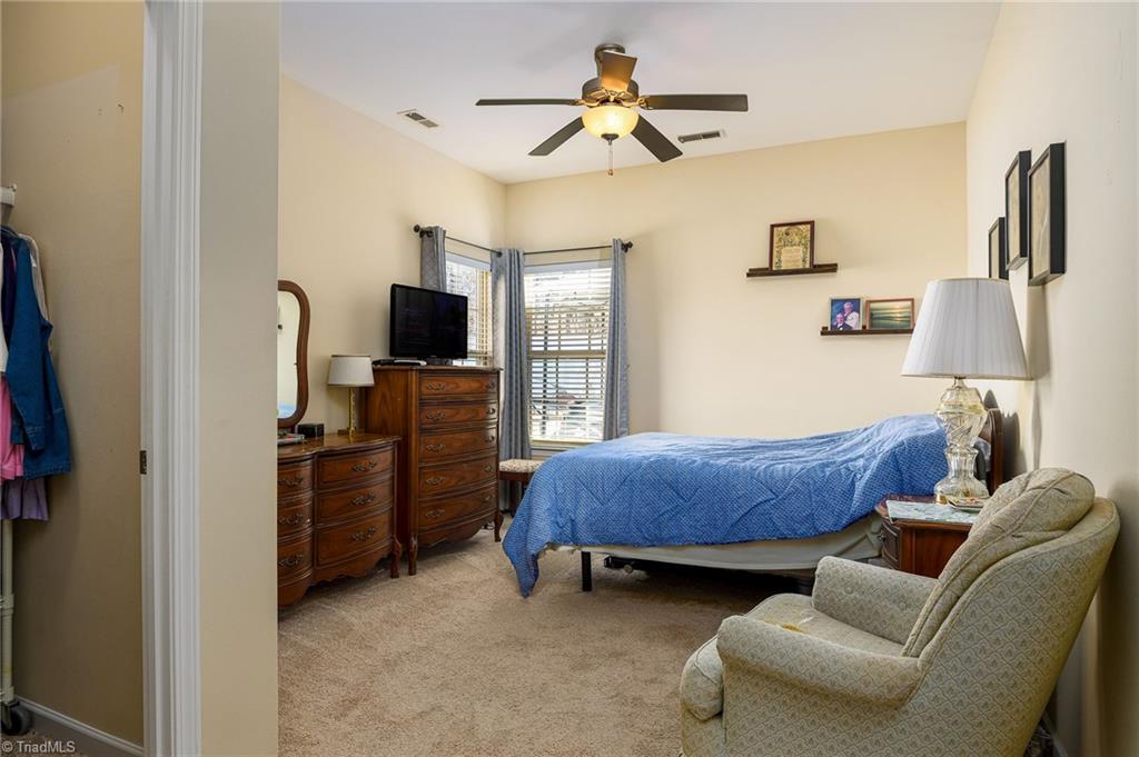 4630 White Beard Road High Point, NC 27265 - Photo 27 of 40 Downstairs bedroom